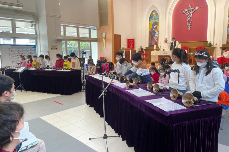 手鈴隊參與校內聖誕崇拜獻奏