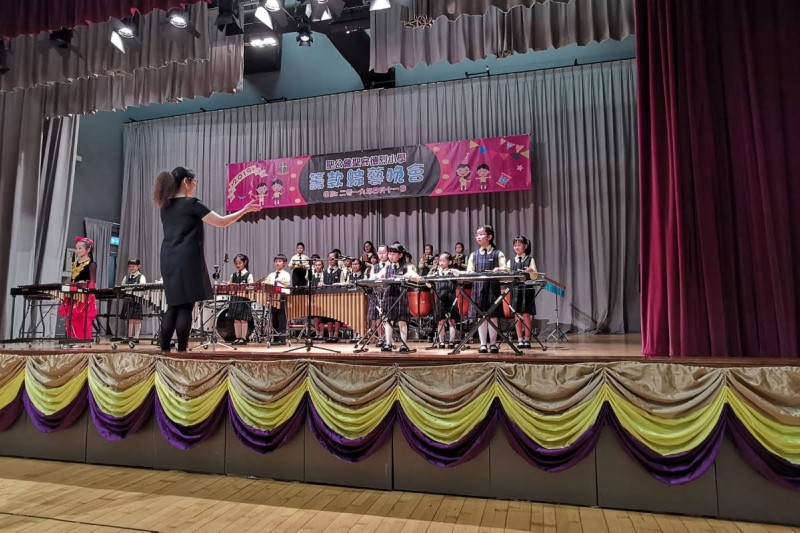 台上演得認真，台下聽得投入